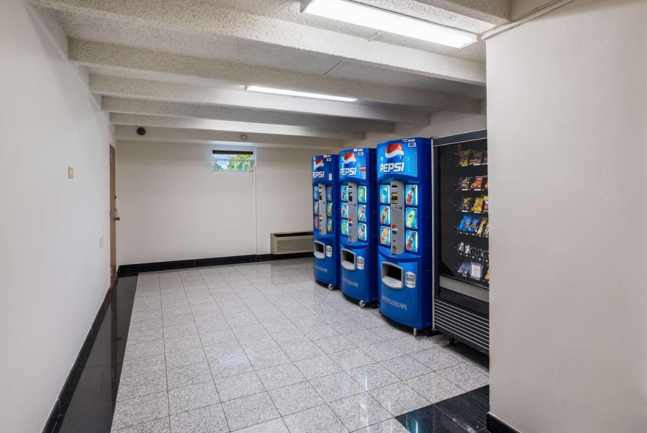 Motel 6-Philadelphia, Pa - Northeast Екстер'єр фото